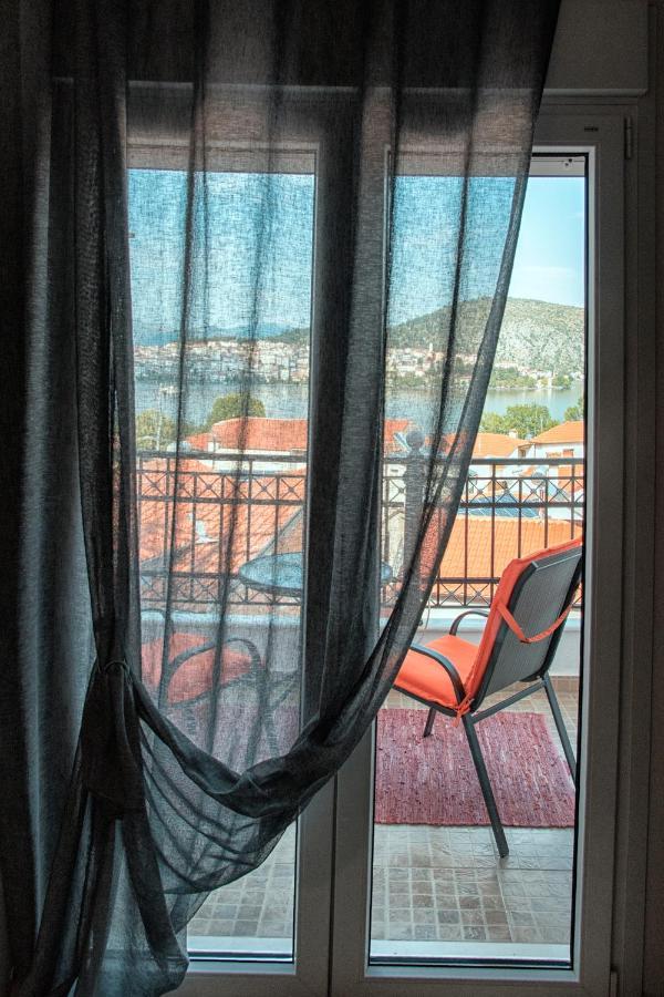 Anna'S House Apartment แคซโทเรีย ภายนอก รูปภาพ
